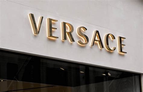 versace v900071 vas042v200|Versace clothing company.